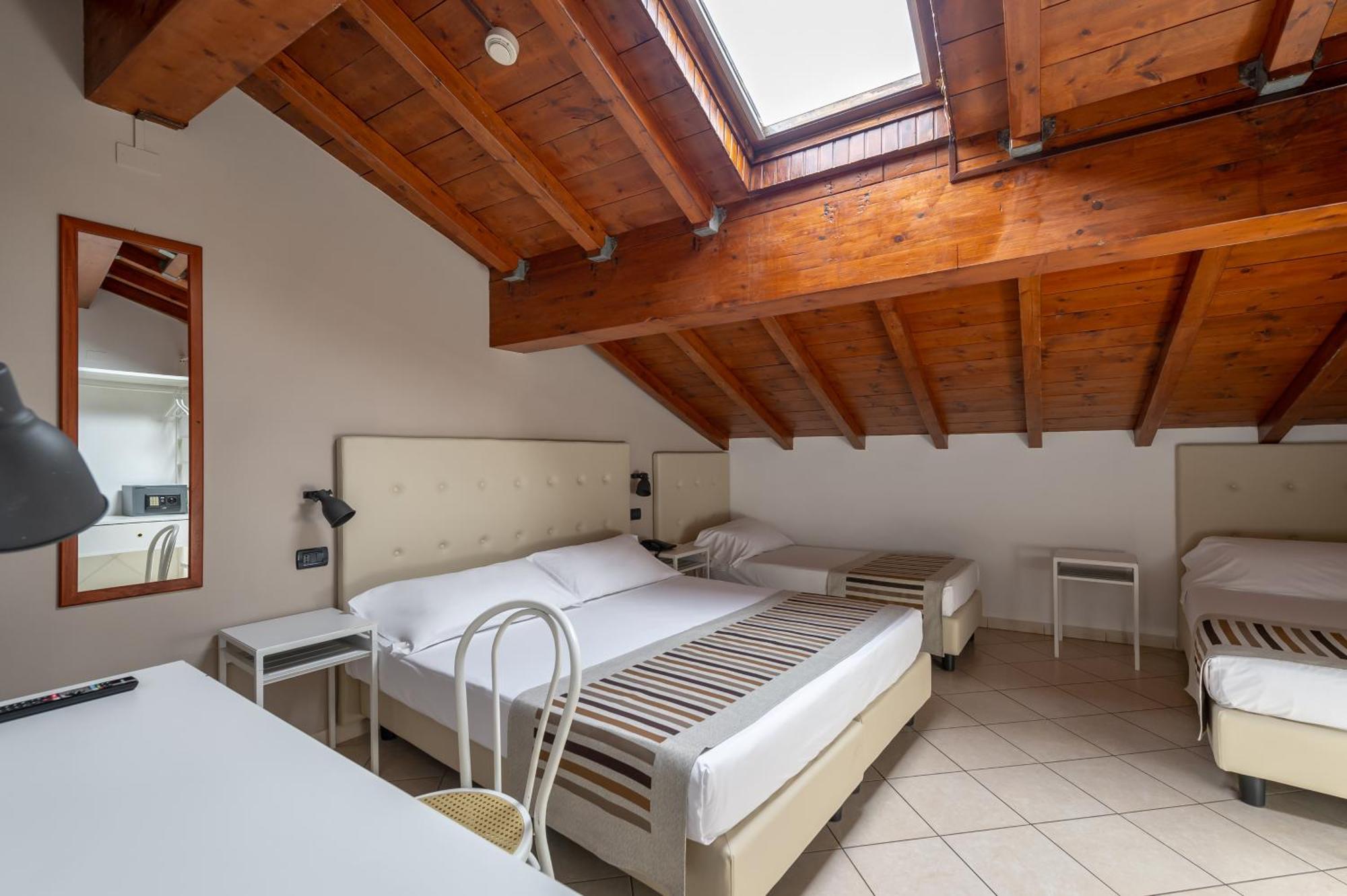 Abbazia Bed & Breakfast マントヴァ エクステリア 写真
