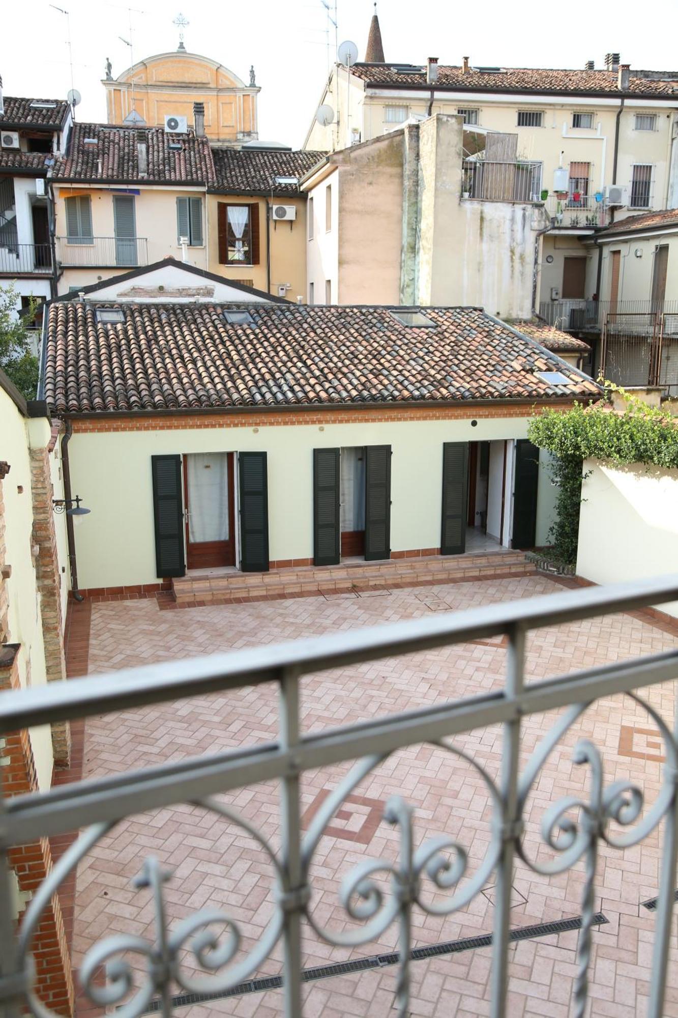 Abbazia Bed & Breakfast マントヴァ エクステリア 写真