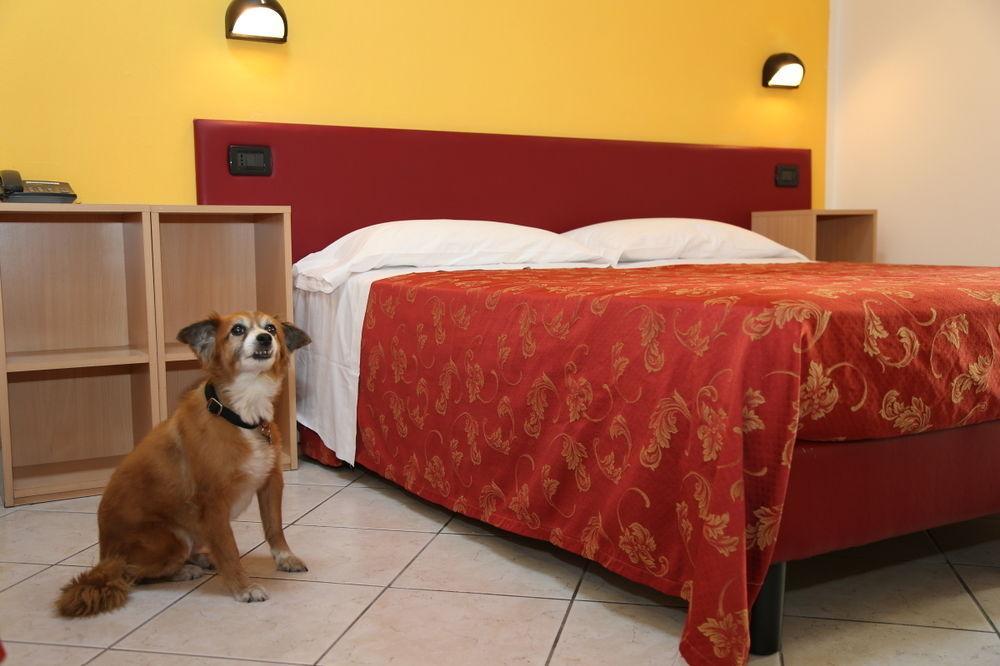 Abbazia Bed & Breakfast マントヴァ エクステリア 写真