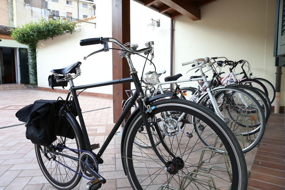 Abbazia Bed & Breakfast マントヴァ エクステリア 写真